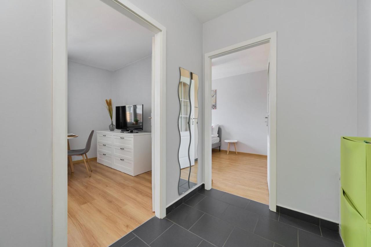 Peaceful For 4 Guests With Balcony By Renters Wrocław