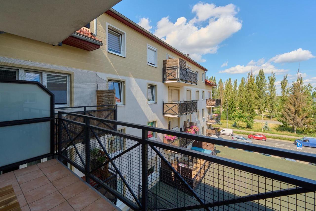 Apartment Peaceful For 4 Guests With Balcony By Renters